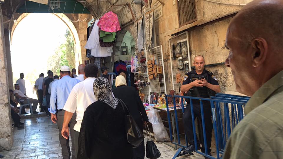 25 ألف مصل أدوا صلاة الجمعة بالمسجد الأقصى الشريف دون تحديد للأعمار